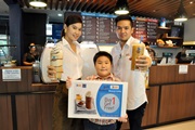 �١��� 3BB �Ҥ�����͹��� Bluecup Coffee Buy 1 Get 1 Free ���